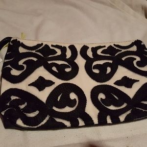 BCBG Generation Clutch